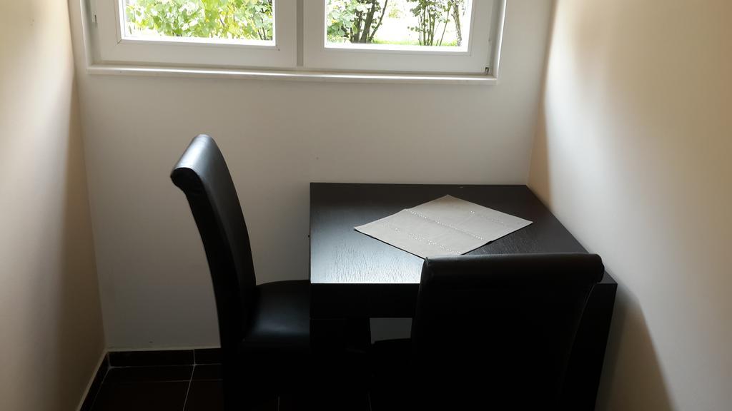 Hotel Konstantin Laplje Selo Δωμάτιο φωτογραφία
