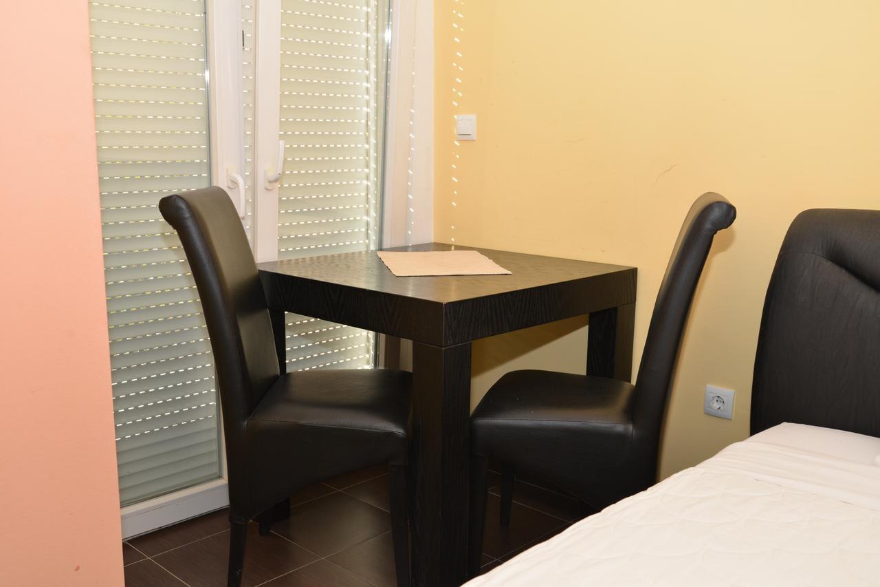 Hotel Konstantin Laplje Selo Εξωτερικό φωτογραφία