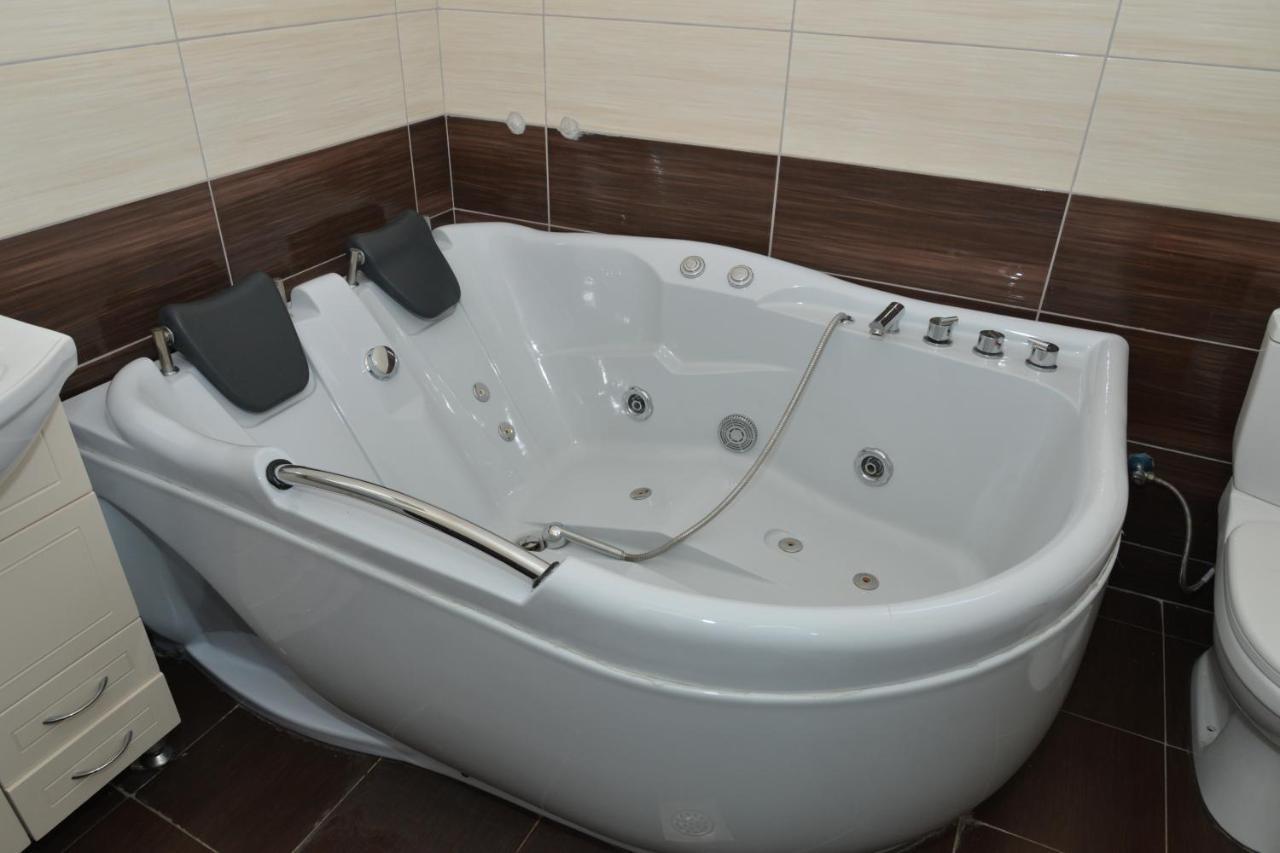 Hotel Konstantin Laplje Selo Εξωτερικό φωτογραφία