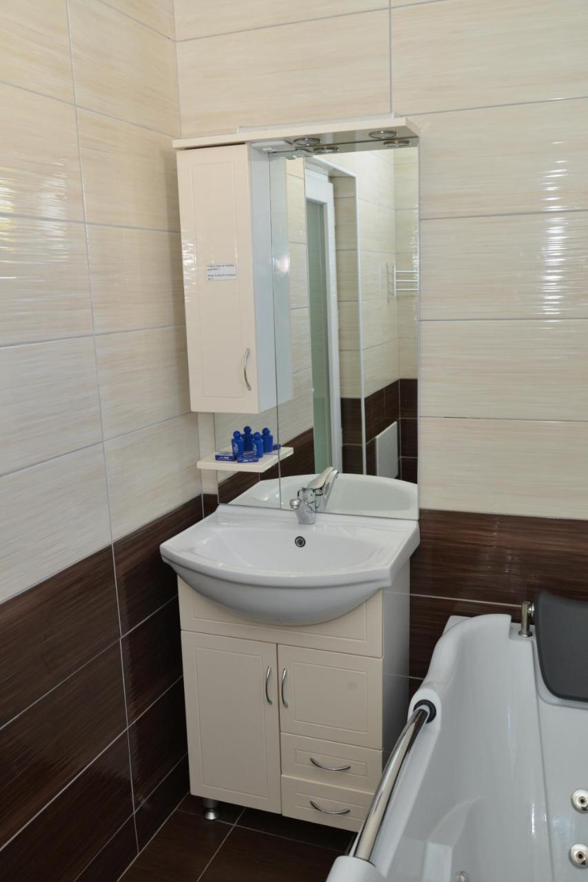 Hotel Konstantin Laplje Selo Εξωτερικό φωτογραφία